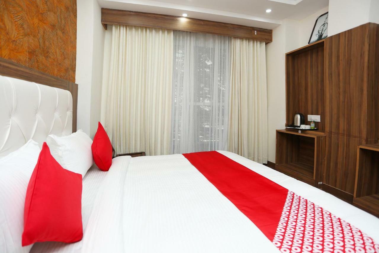 Oyo 35917 Vatika Heights Otel McLeod Ganj Dış mekan fotoğraf