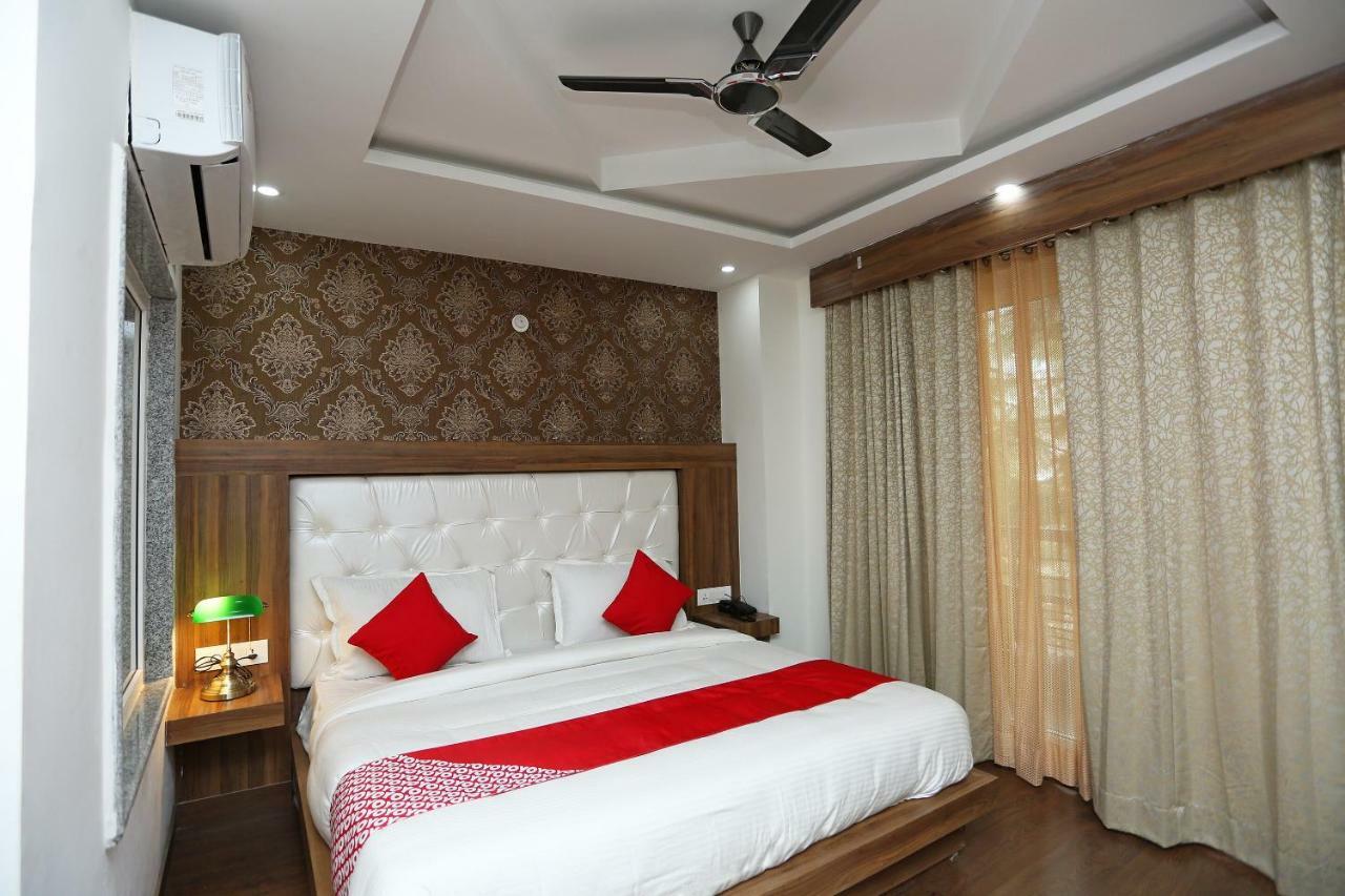 Oyo 35917 Vatika Heights Otel McLeod Ganj Dış mekan fotoğraf