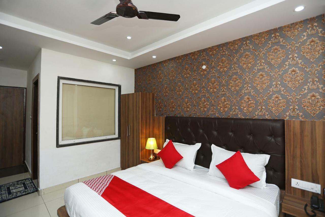 Oyo 35917 Vatika Heights Otel McLeod Ganj Dış mekan fotoğraf